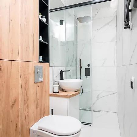 Apartment Riverside By Renters Wroclaw